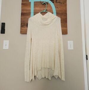 SLEEPING ON SNOW Cream Ribbed Cowl Neck High Low Wool Blend Sweater Large